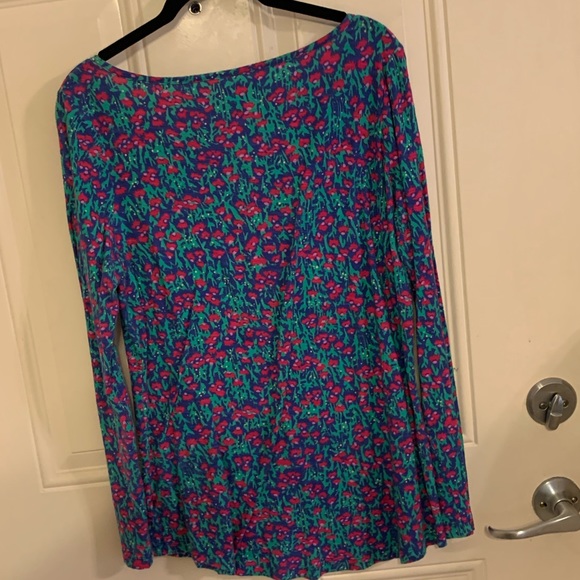 EEUC Lilly Pulitzer Floral Top Size L. - Picture 2 of 4